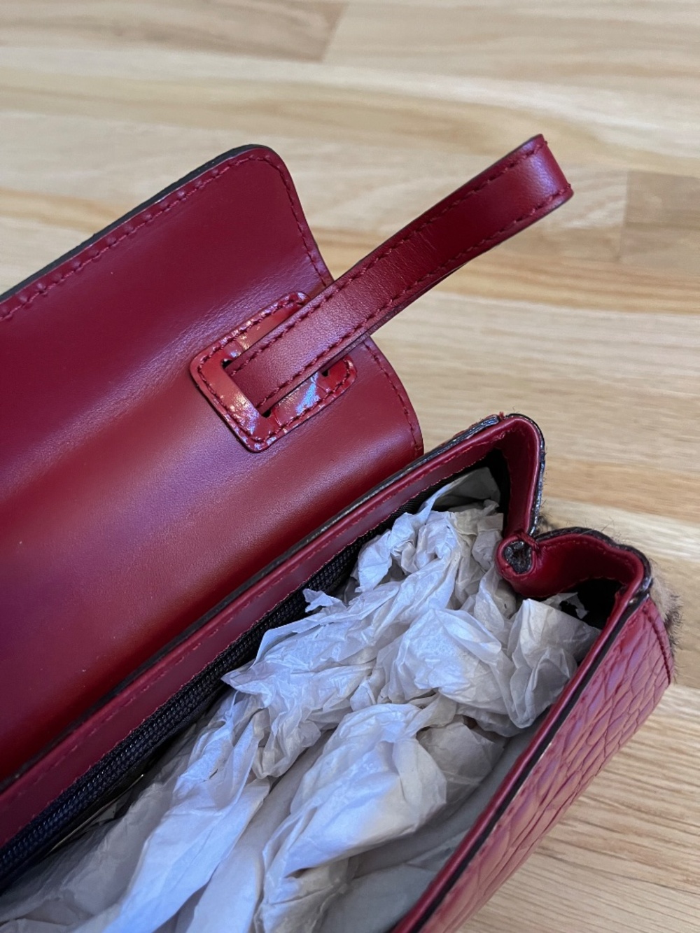 Adrienne Vittadini Deep Red & Animal Print Clutch / Wristlet Bag, Never Used - Picture 9 of 16